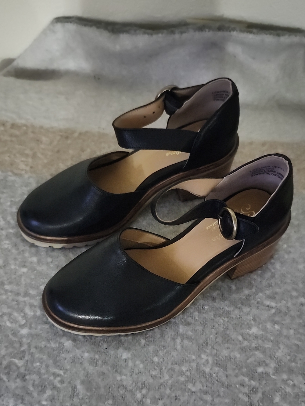 Seychelles Lock and Key Black Leather Mary Jane Block Heels Sz 6.5 Dark Academia